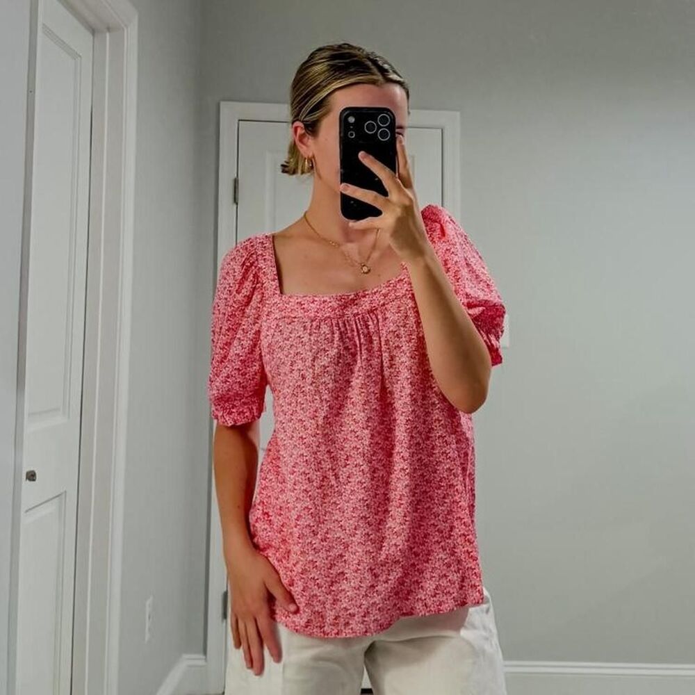 Loft Women's Pink and White Blouse